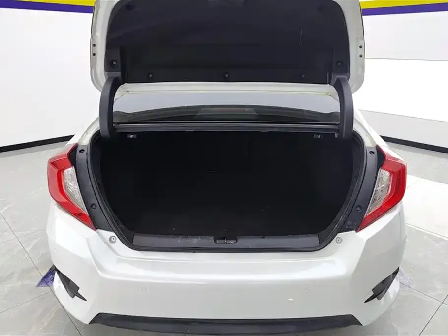 Honda Civic — фото 9