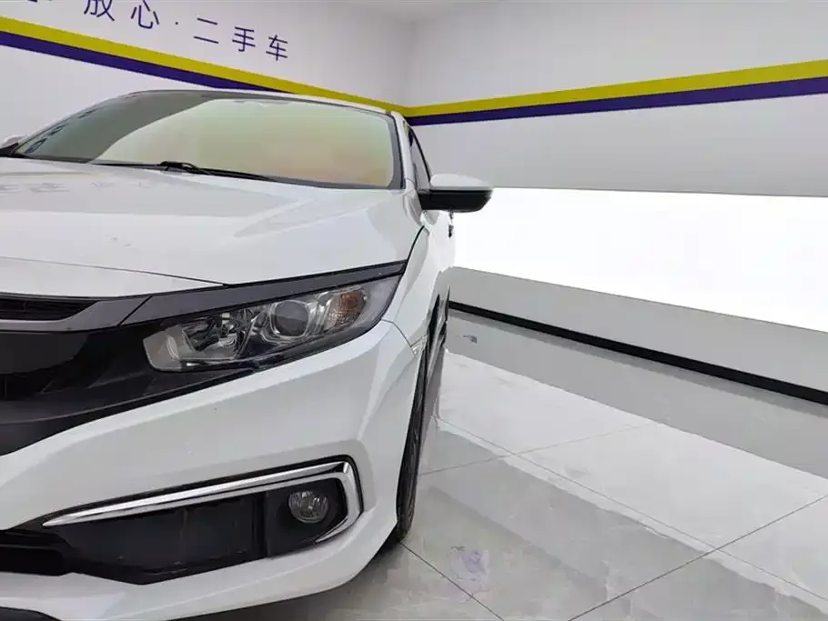 Honda Civic — фото 7