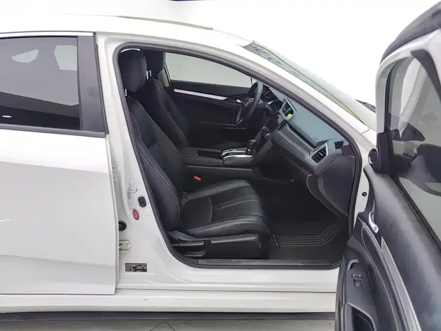 Honda Civic — фото 5