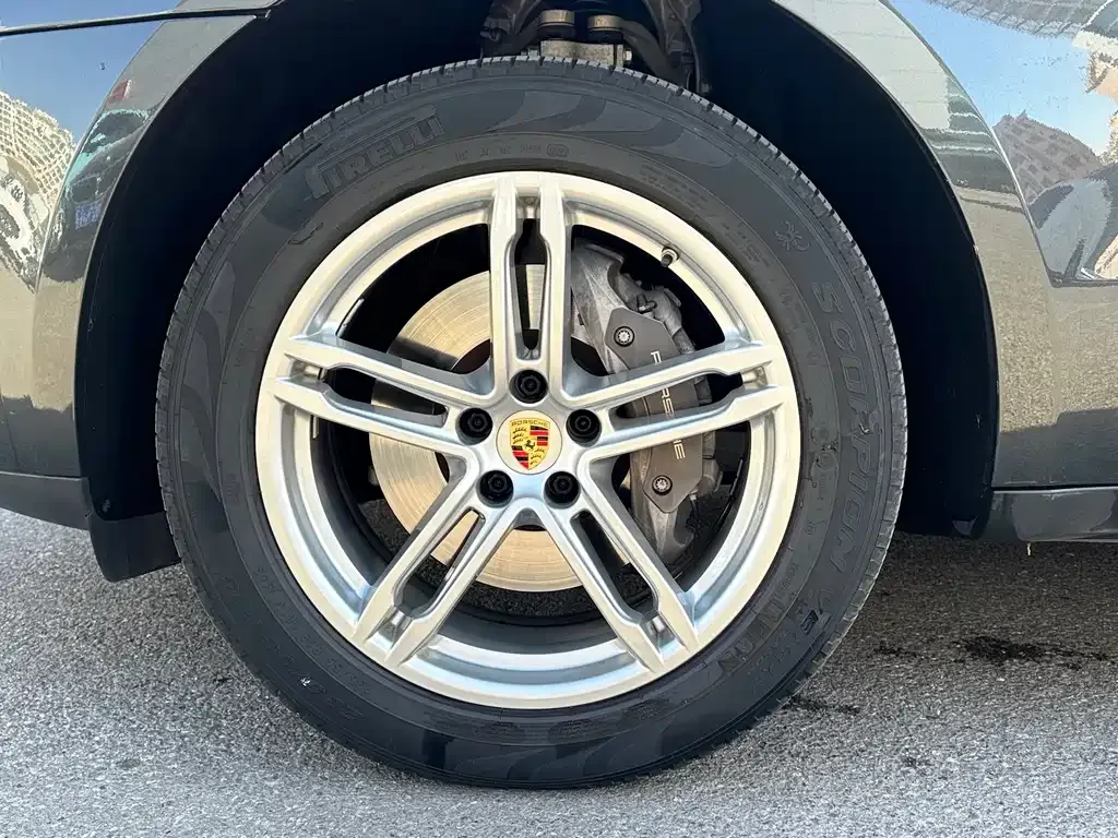 Porsche Macan — фото 8