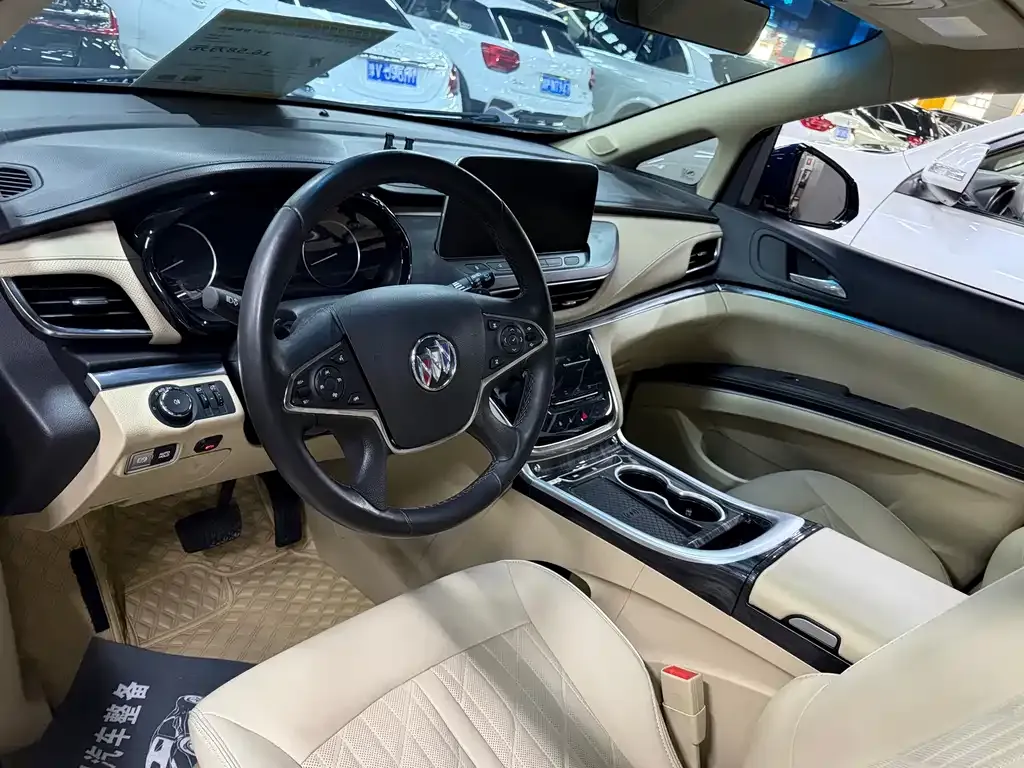 Buick GL8 2023 из CN, фото 2
