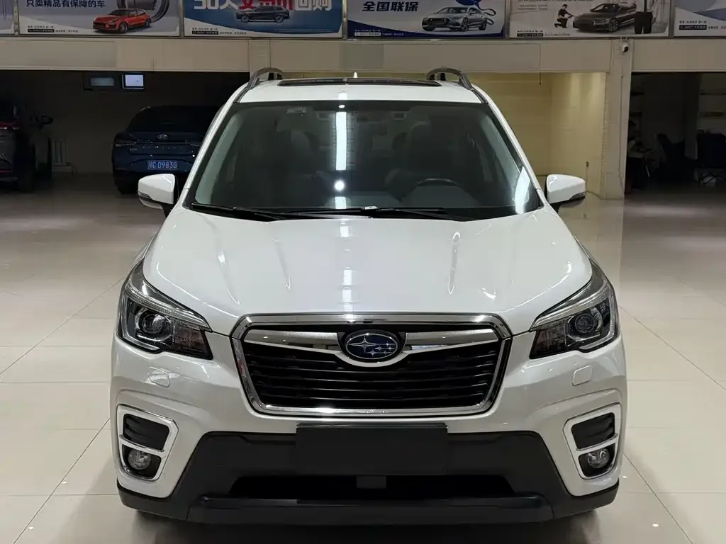 Subaru Forester — фото 4