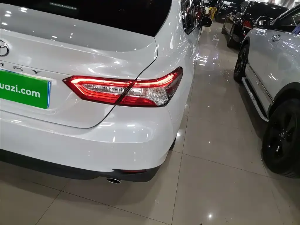 Toyota Camry 2022 из CN, фото 5