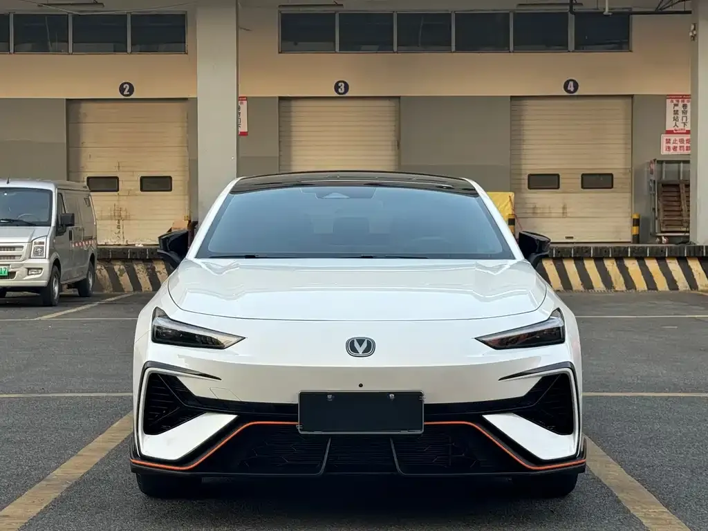 Changan UNI-V 2025 из CN, фото 2