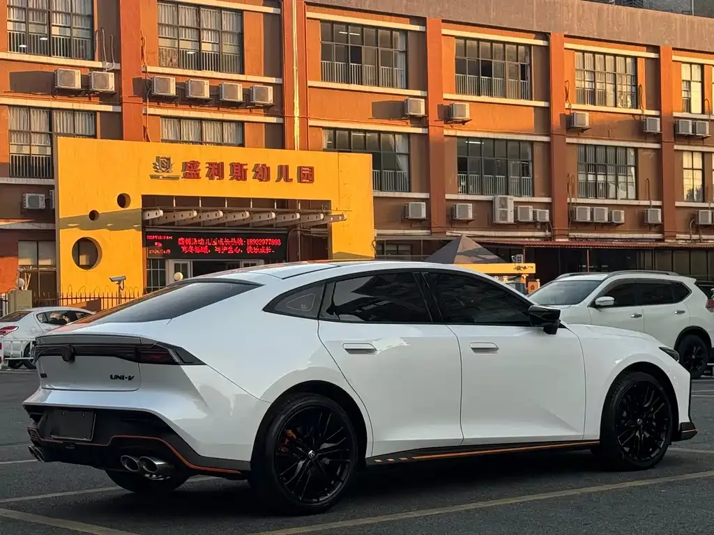 Changan UNI-V 2025 из CN, фото 7