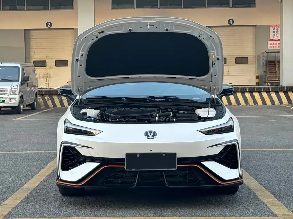 Changan UNI-V 2025 из CN, фото 9