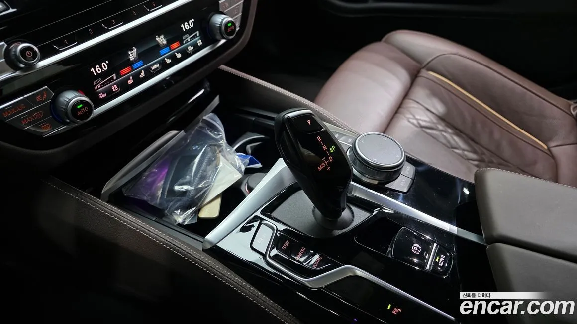 BMW 5-Series 2022 из KR, фото 9
