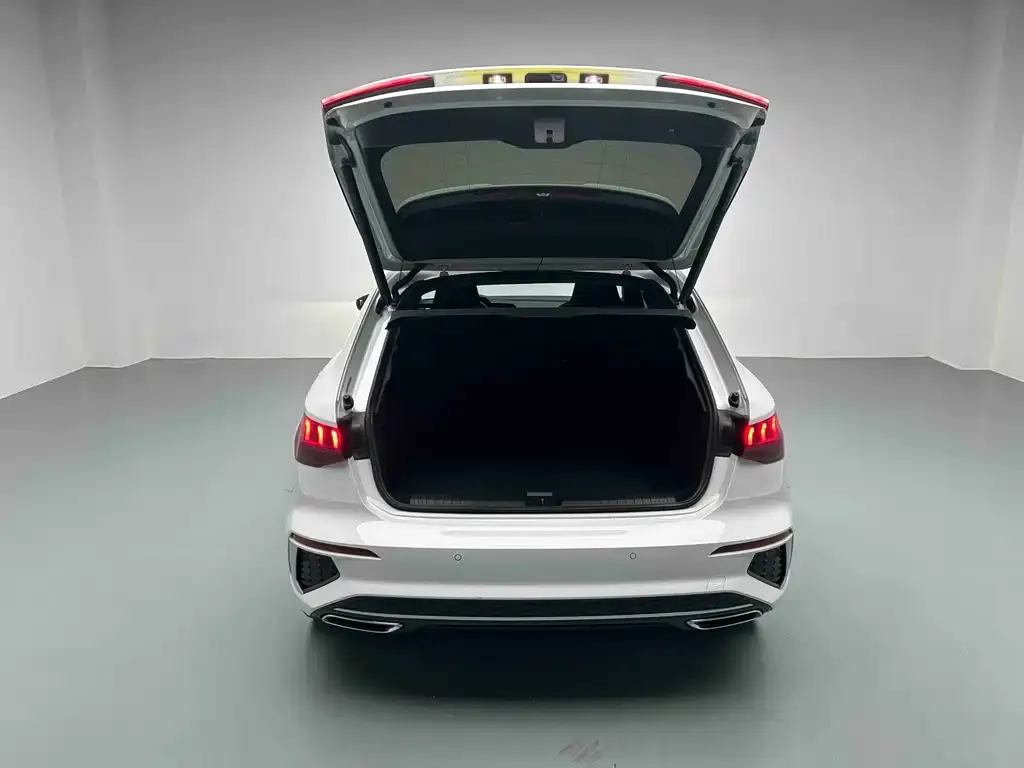 Audi A3 2022 из CN, фото 8