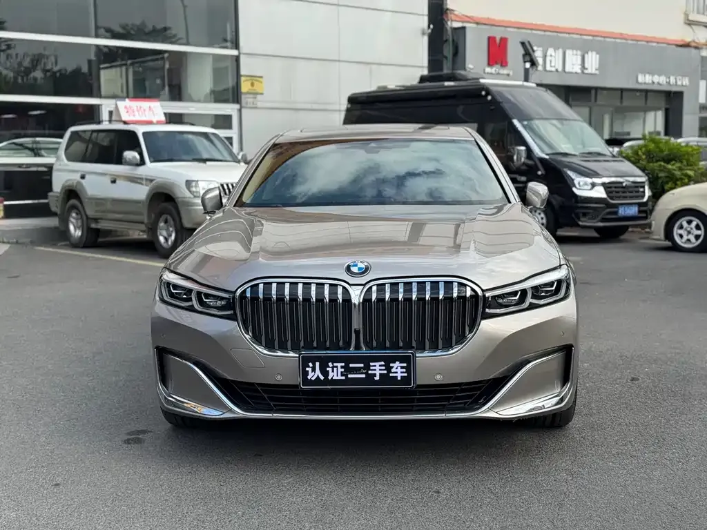 BMW 7 Series 2021 из CN, фото 4