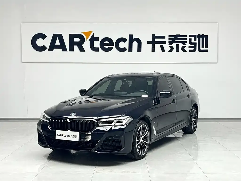 BMW 5 Series 2022 из CN, фото 1