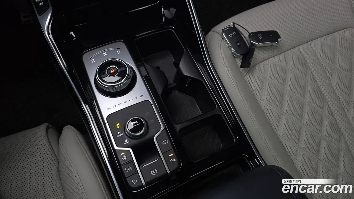 Kia Sorento — фото 10