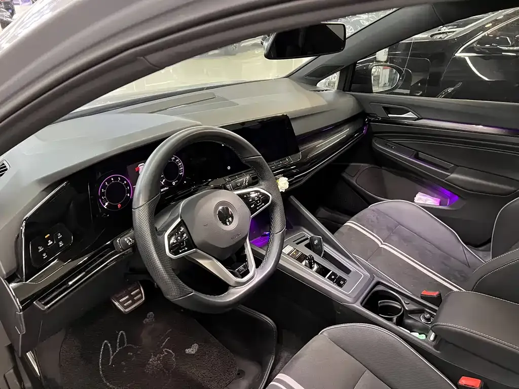 Volkswagen Golf 2022 из CN, фото 4