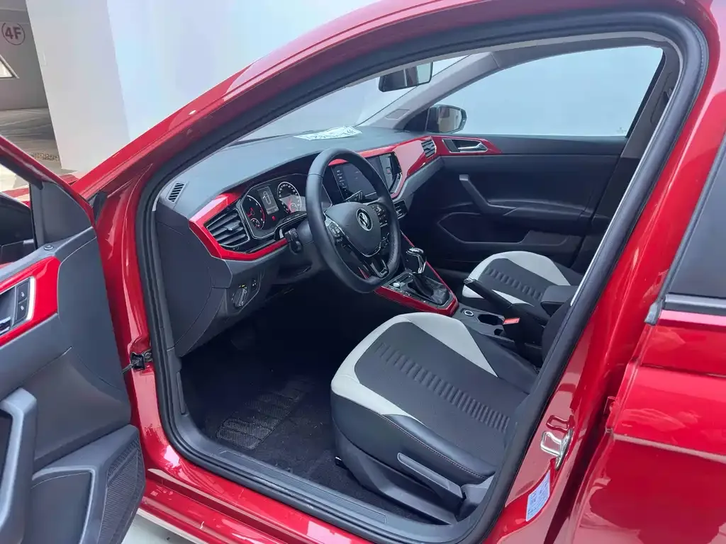 Volkswagen Polo 2021 из CN, фото 9