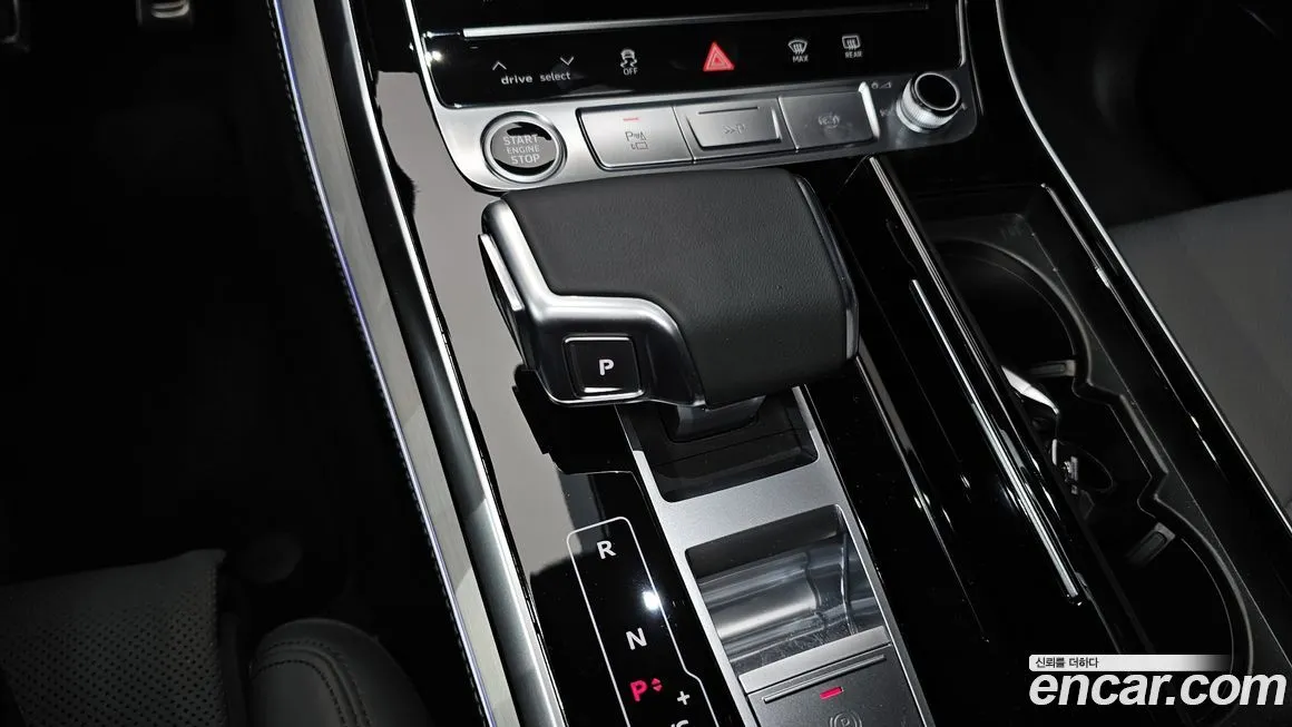Audi Q7 2025 из KR, фото 3