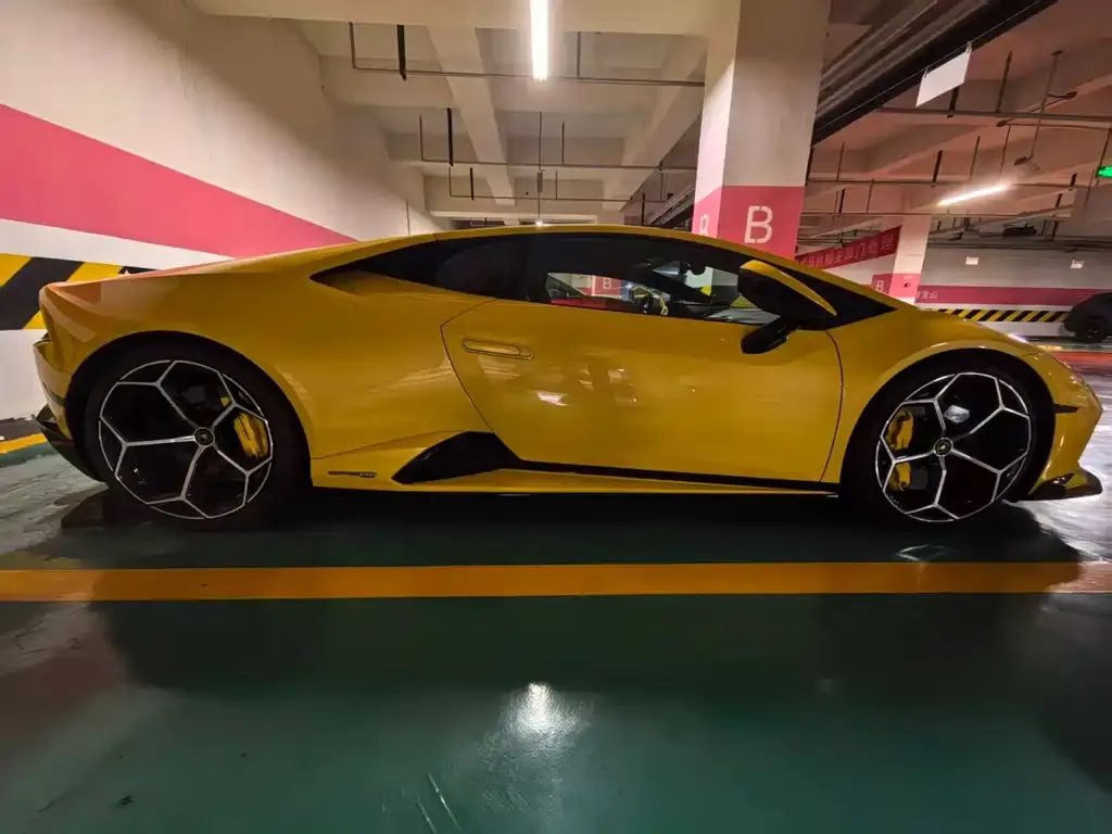 Lamborghini Huracan — фото 2