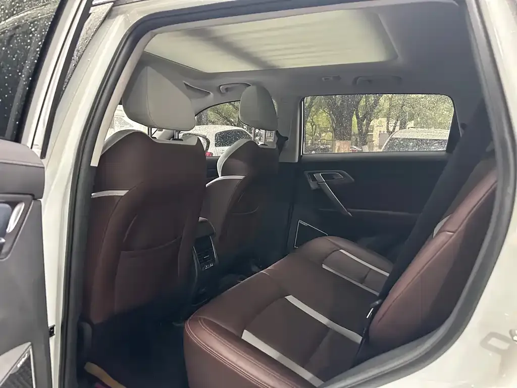Geely Boyue 2022 из CN, фото 2