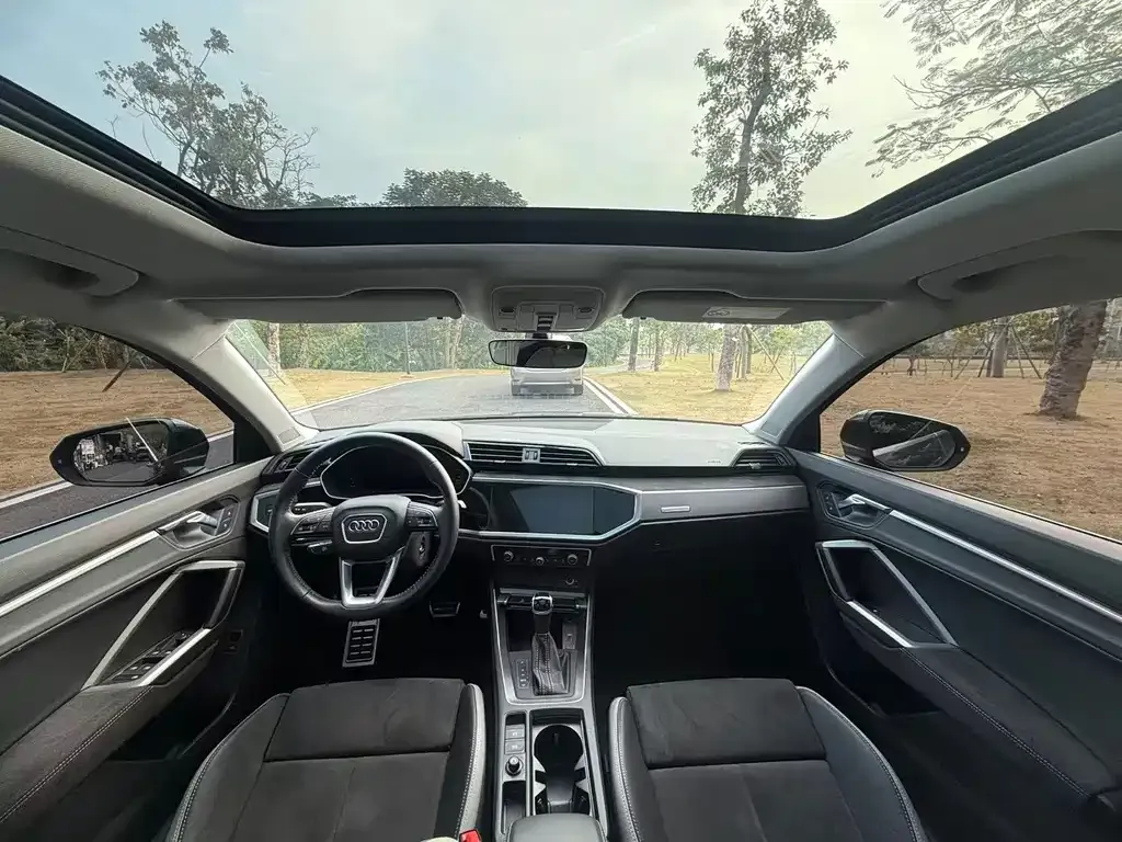 Audi Q3 2021 из CN, фото 3