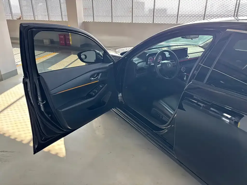 Honda Accord 2024 из CN, фото 10