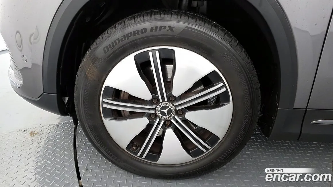 Mercedes-Benz EQA — фото 10