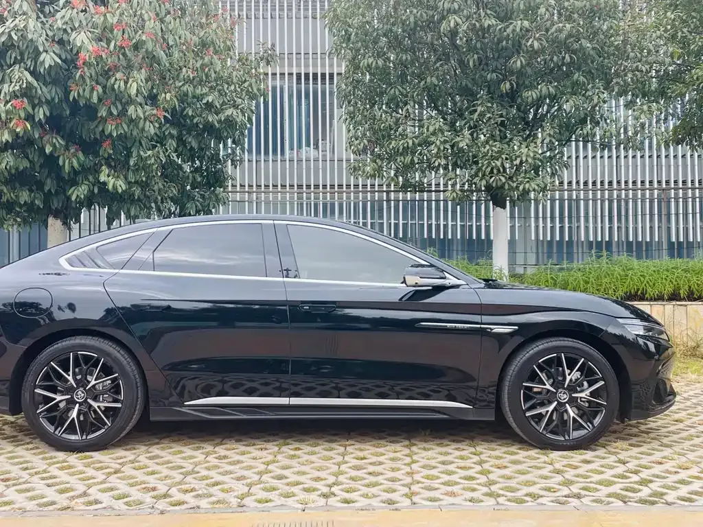BYD Han 2025 из CN, фото 4