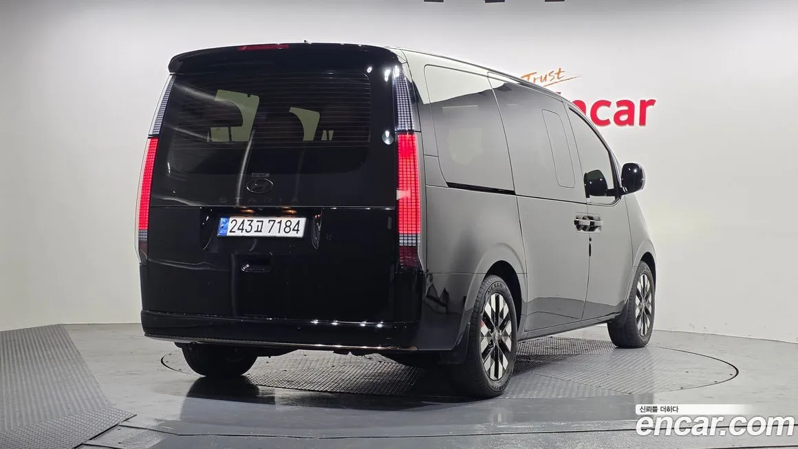 Hyundai Staria 2025 из KR, фото 2