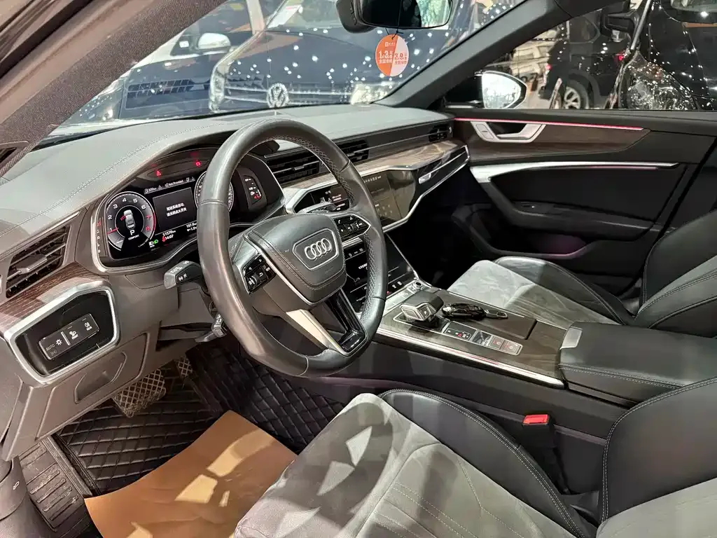 Audi A6L 2023 из CN, фото 2