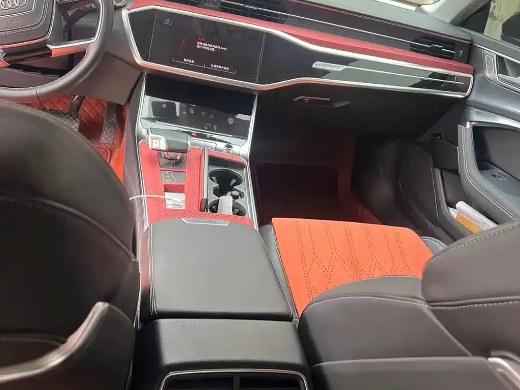 Audi A7L 2024 из CN, фото 4