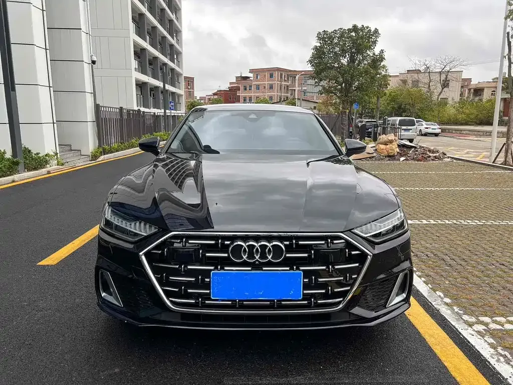 Audi A7L 2024 из CN, фото 9