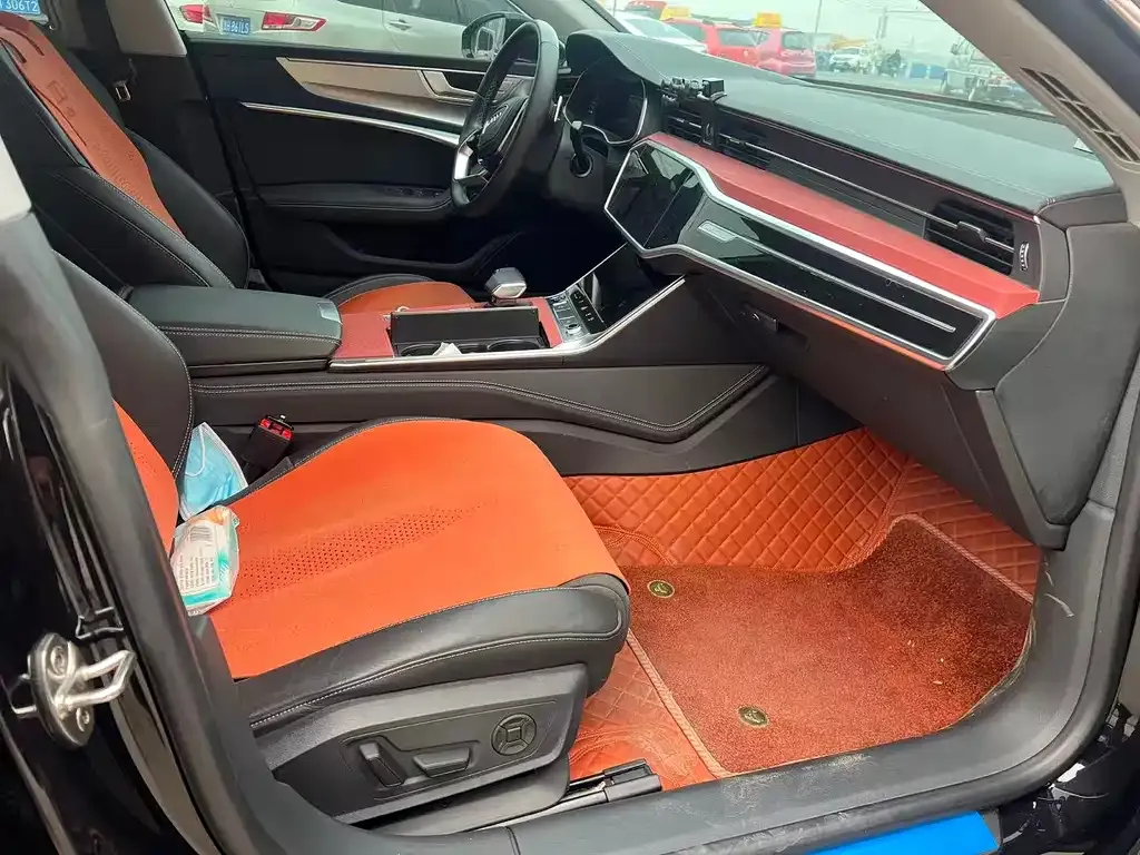 Audi A7L 2024 из CN, фото 3
