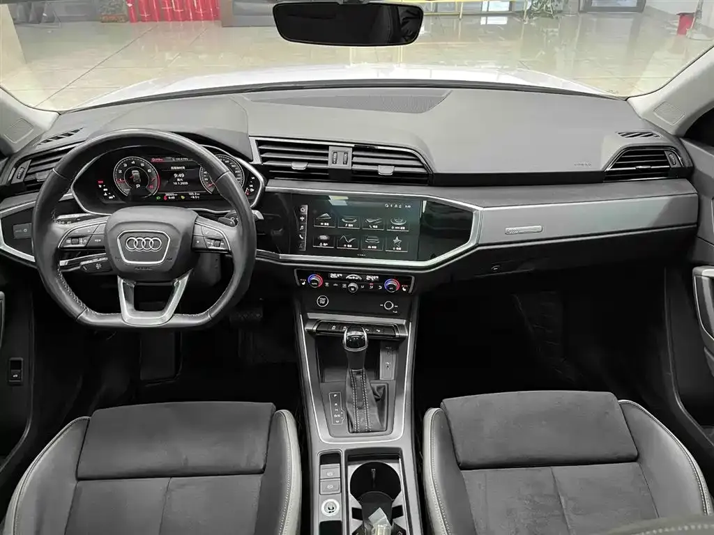 Audi Q3 — фото 3