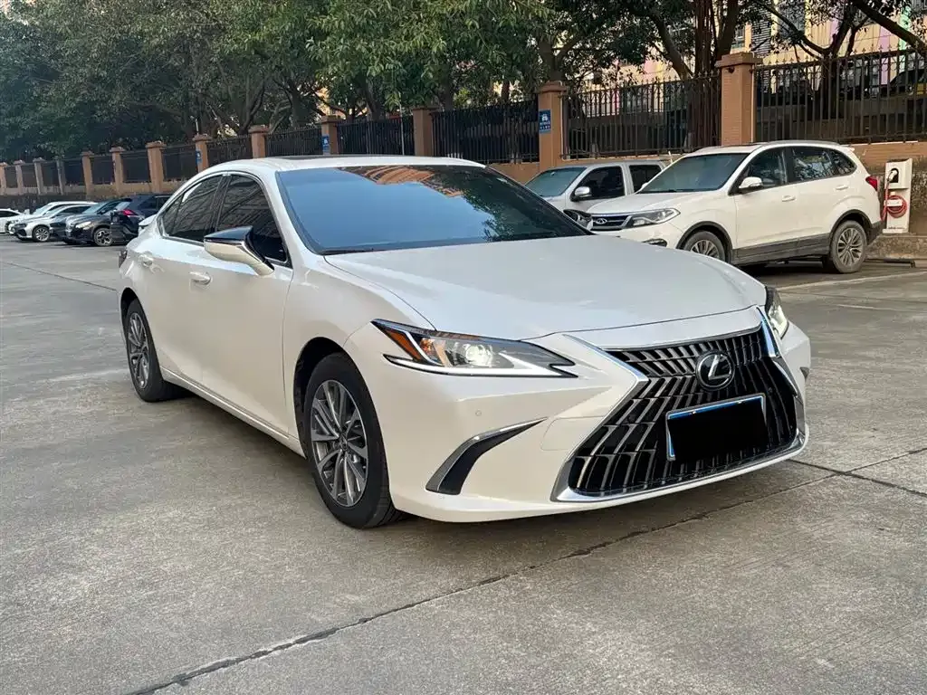 Lexus ES 2024 из CN, фото 7