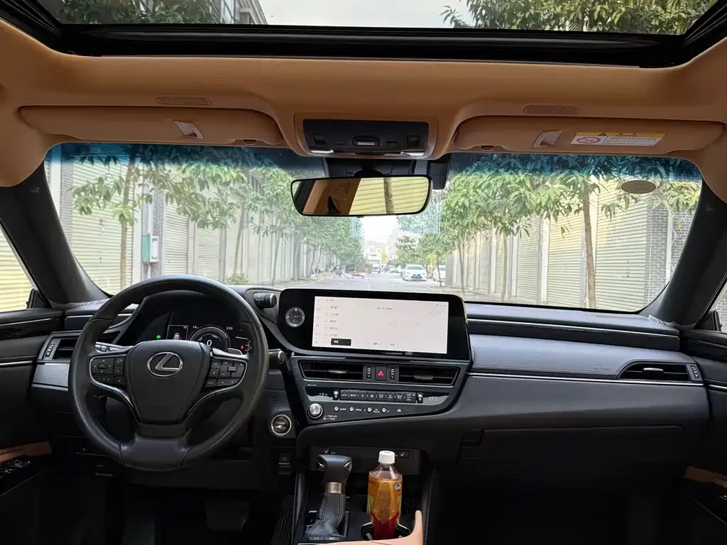 Lexus ES 2023 из CN, фото 3