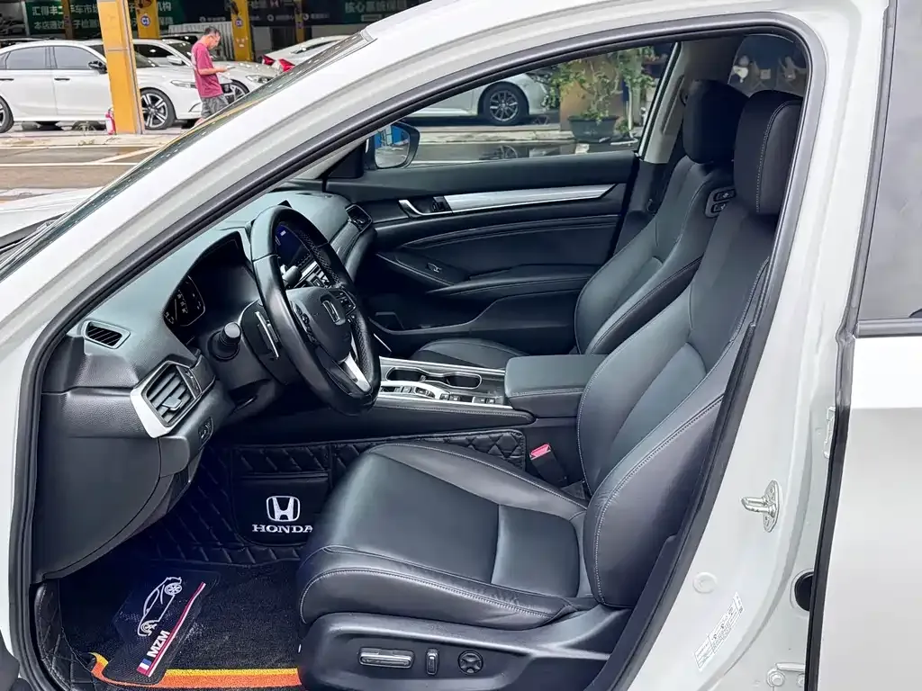 Honda Accord 2021 из CN, фото 4