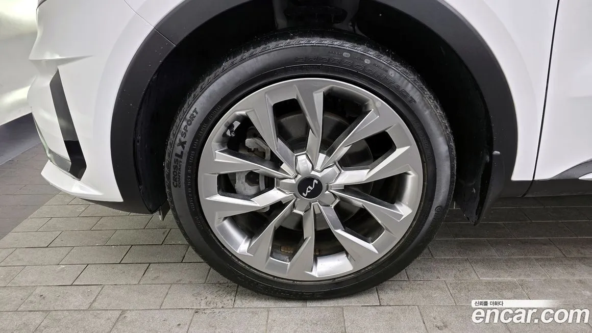 Kia Sorento — фото 5