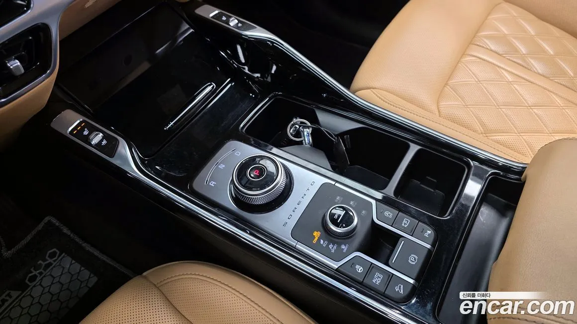 Kia Sorento — фото 9