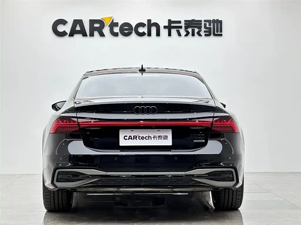 Audi A7L — фото 9