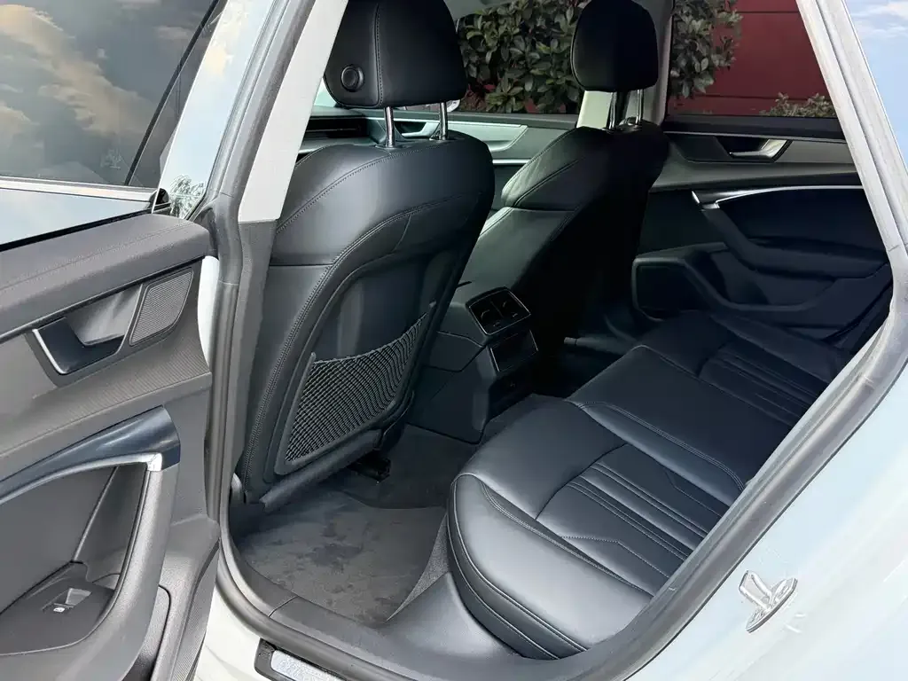 Audi A7 2021 из CN, фото 6