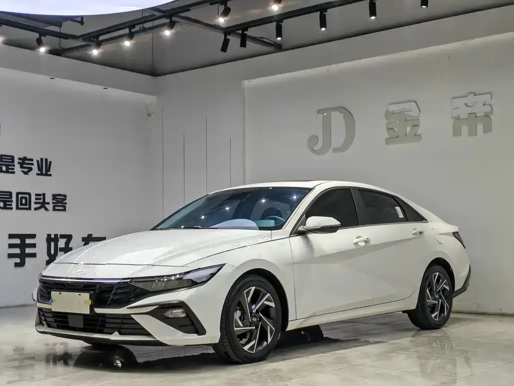 Hyundai Elantra 2024 из CN, фото 1