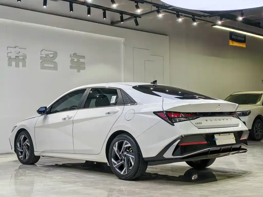 Hyundai Elantra 2024 из CN, фото 6