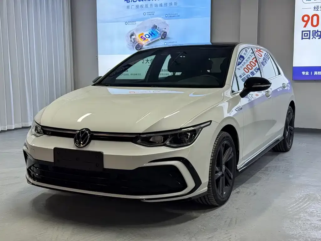 Volkswagen Golf 2022 из CN, фото 1