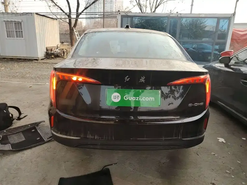 Hongqi E-QM5 2024 из CN, фото 6