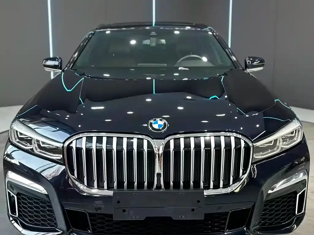 BMW 7 Series — фото 4