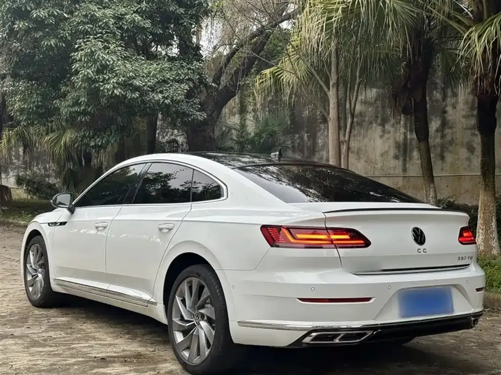 Volkswagen CC — фото 4