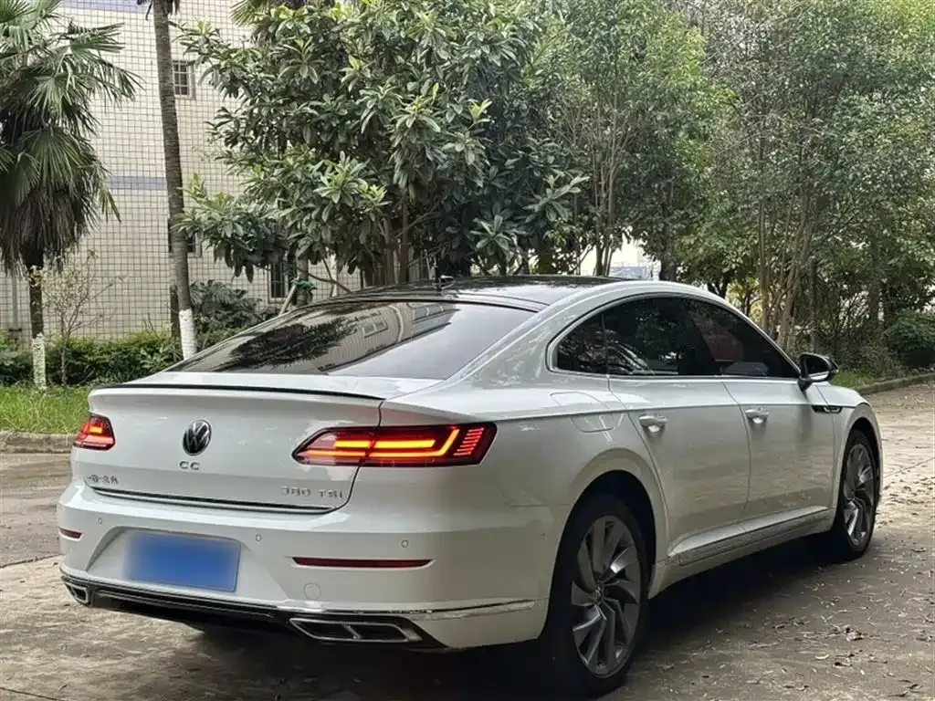 Volkswagen CC — фото 5