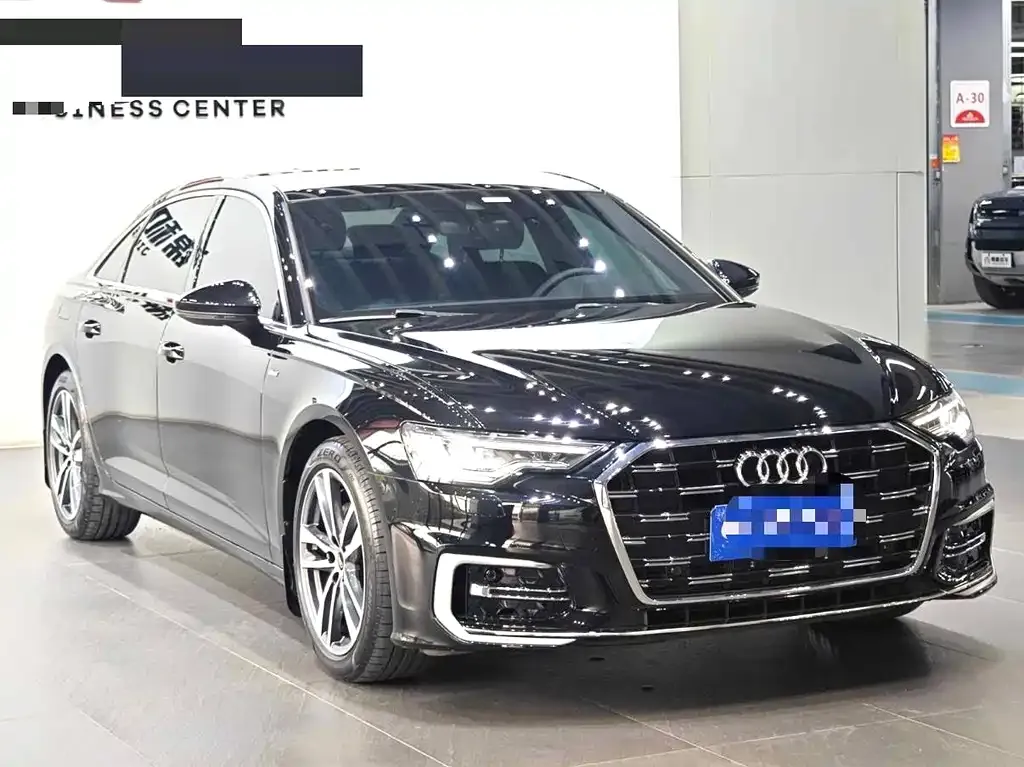 Audi A6L 2023 из CN, фото 4