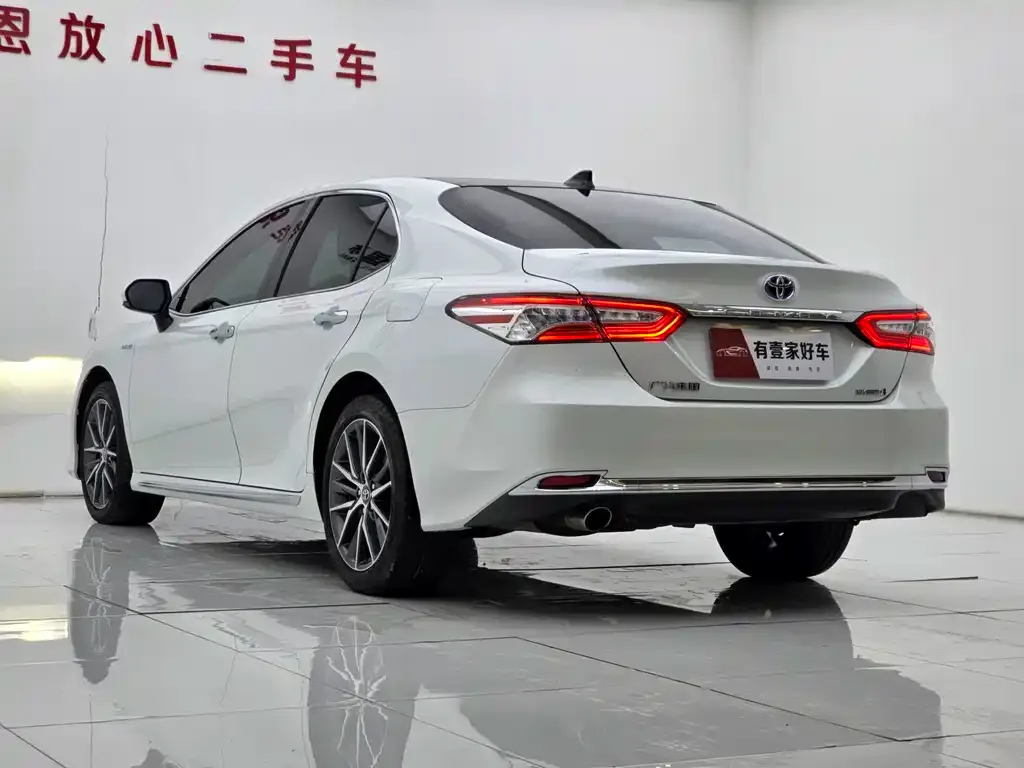 Toyota Camry 2024 из CN, фото 9