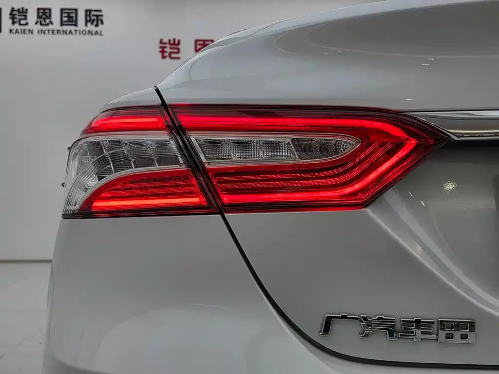 Toyota Camry 2024 из CN, фото 10