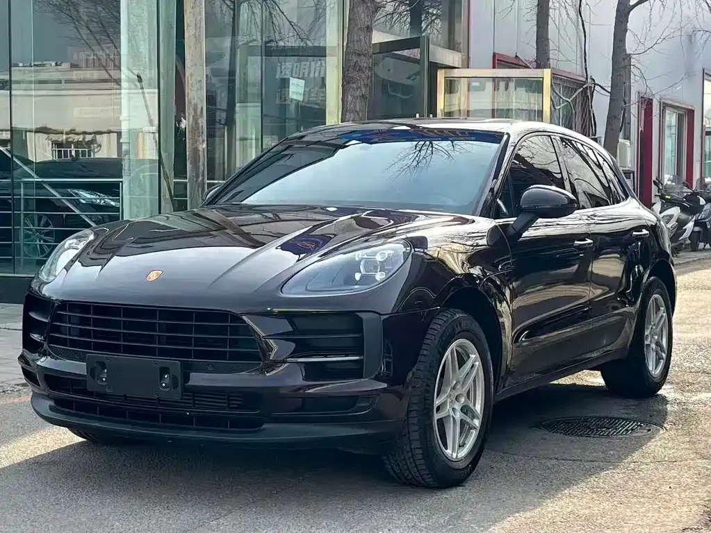 Porsche Macan — фото 1