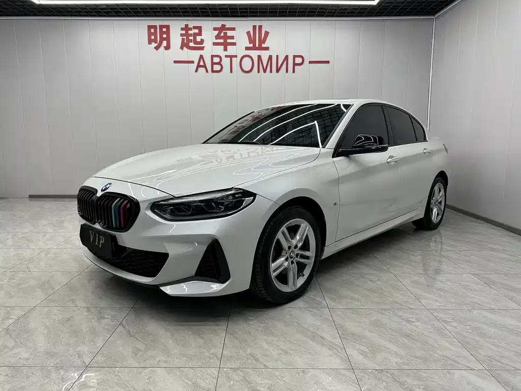 BMW 1 Series 2021 из CN, фото 1