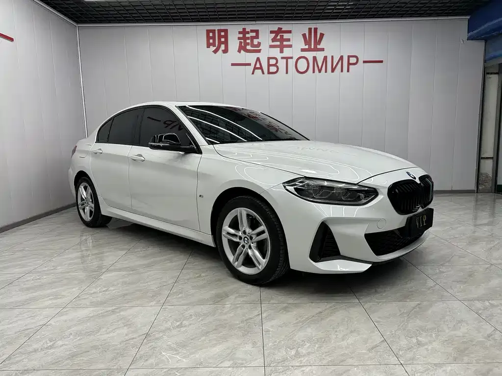 BMW 1 Series 2021 из CN, фото 2